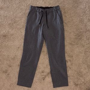 Lululemon 7/8 stretchy high rise pants, heathered gray, size 6, worn once